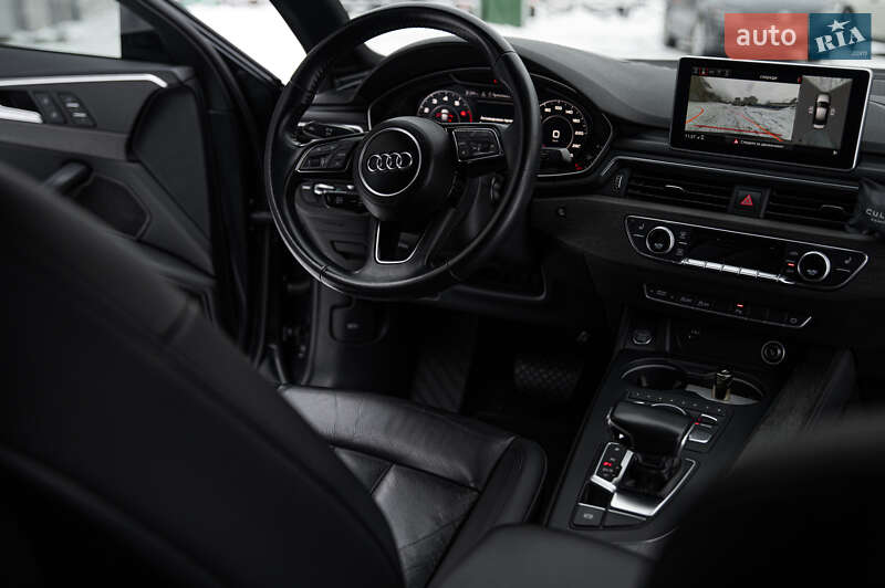 Седан Audi A4 2019 в Днепре