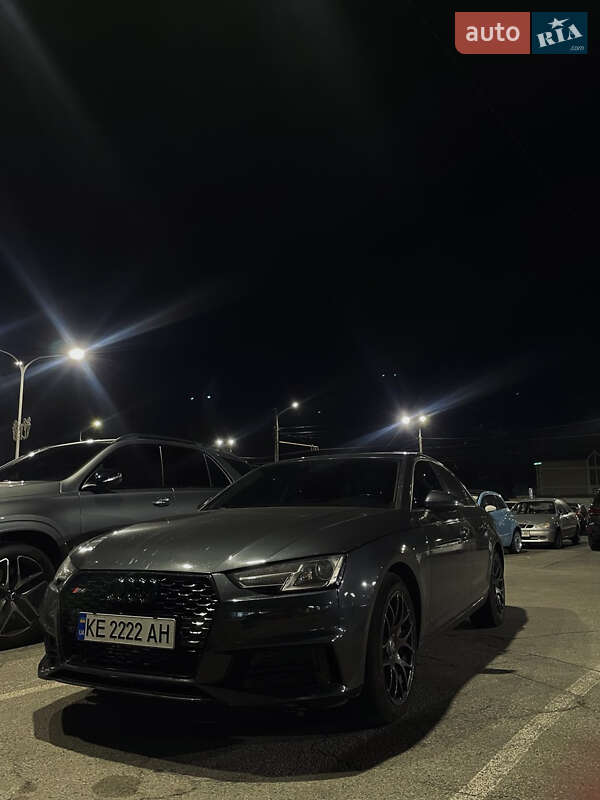 Седан Audi A4 2016 в Каменском