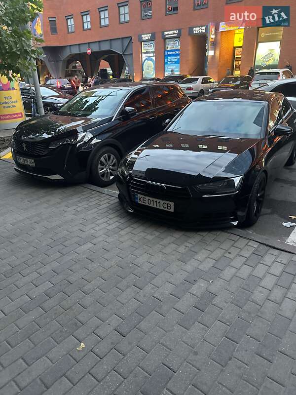 Седан Audi A4 2016 в Дніпрі