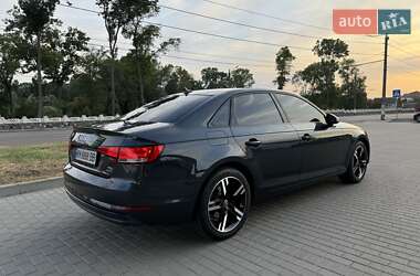 Седан Audi A4 2016 в Житомире
