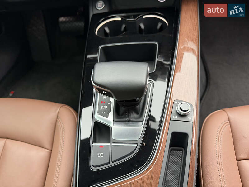 Седан Audi A4 2020 в Києві