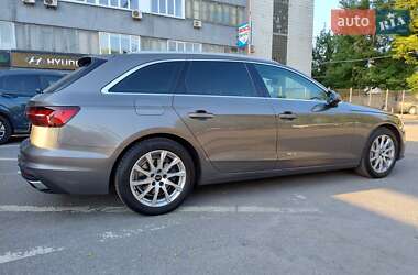 Универсал Audi A4 2022 в Киеве