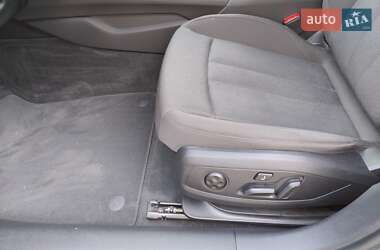 Универсал Audi A4 2022 в Киеве