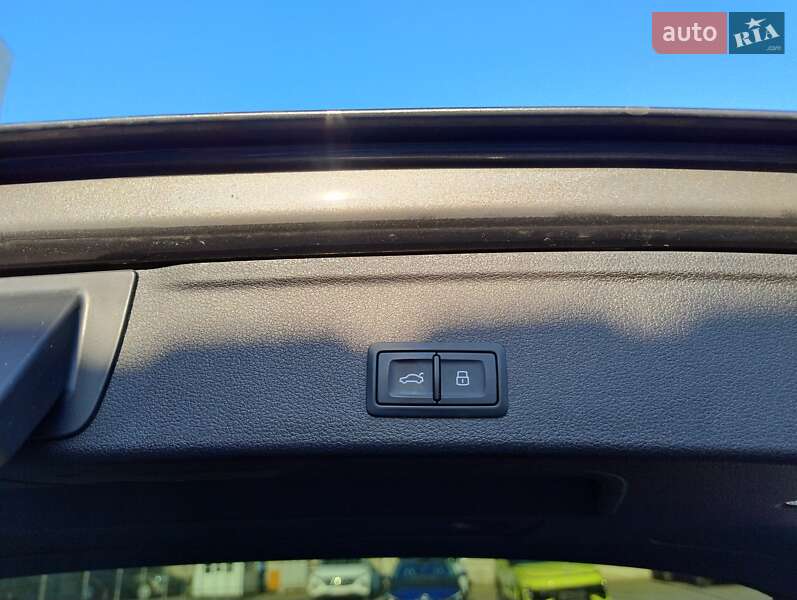 Универсал Audi A4 2022 в Киеве