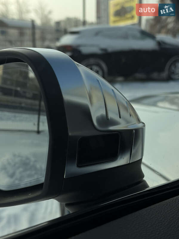 Седан Audi A4 2019 в Киеве