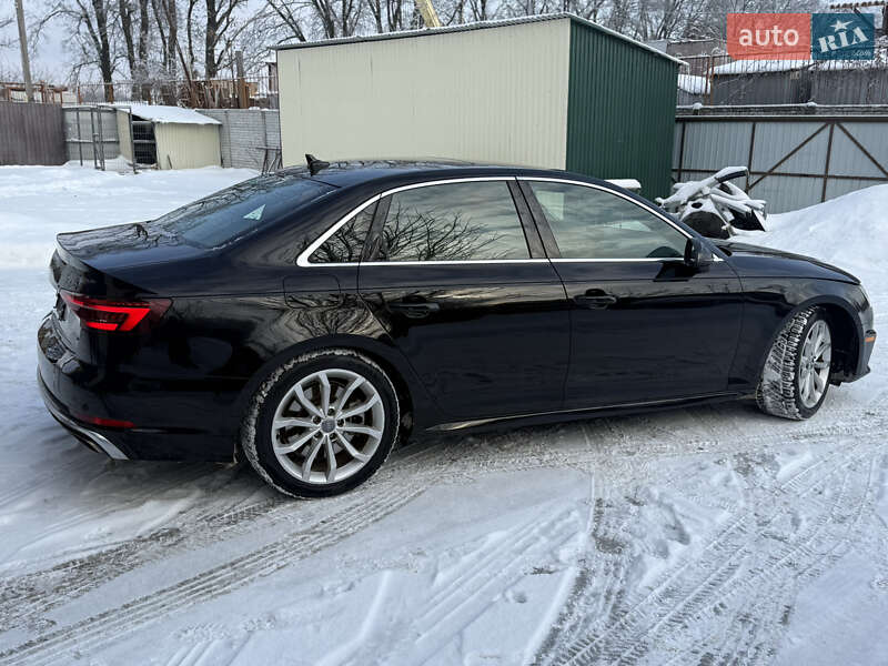 Седан Audi A4 2019 в Киеве