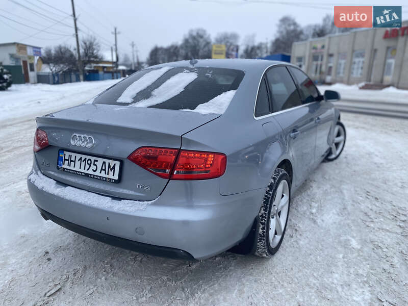 Седан Audi A4 2010 в Тульчине