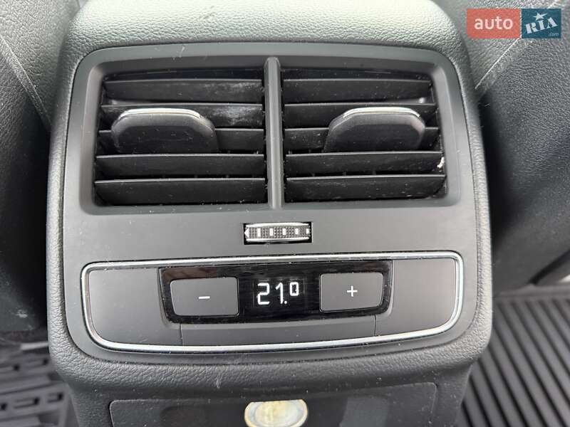 Седан Audi A4 2017 в Кривом Роге