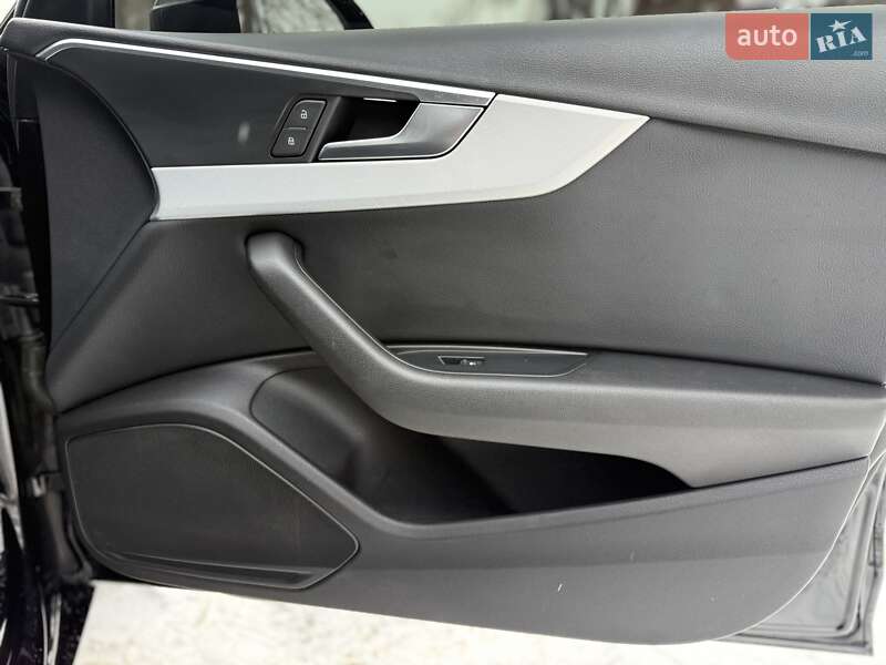 Седан Audi A4 2017 в Кривом Роге