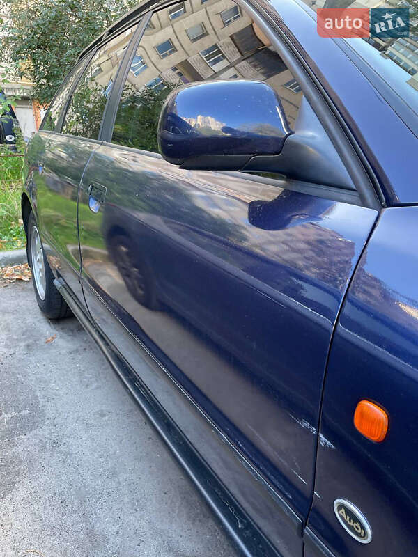 Универсал Audi A4 1996 в Киеве