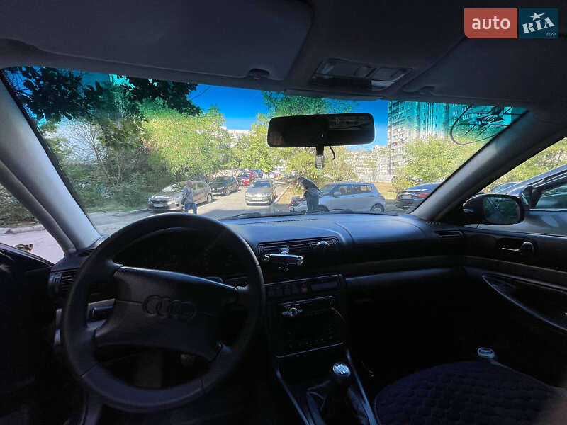 Универсал Audi A4 1996 в Киеве