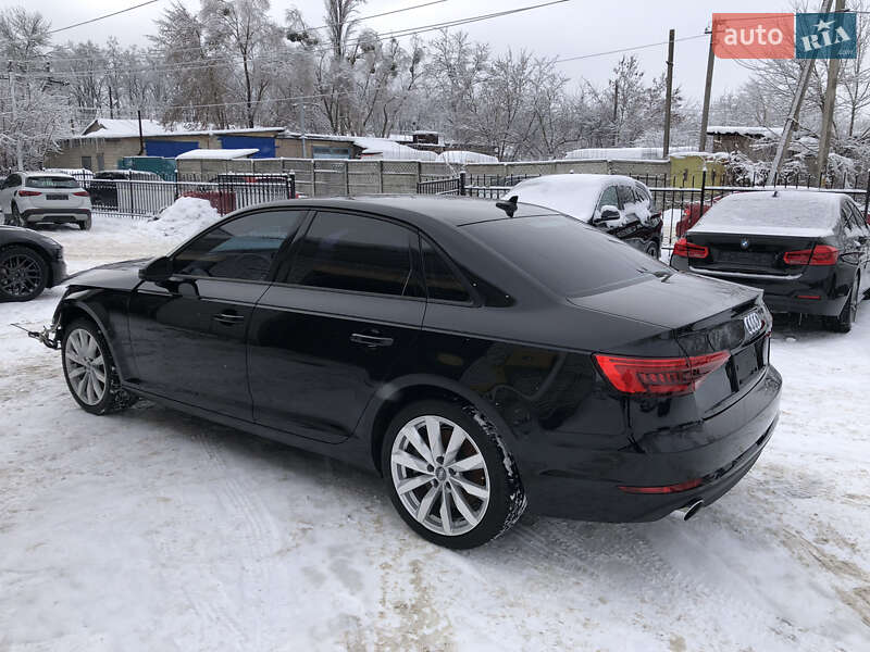 Седан Audi A4 2017 в Ирпене