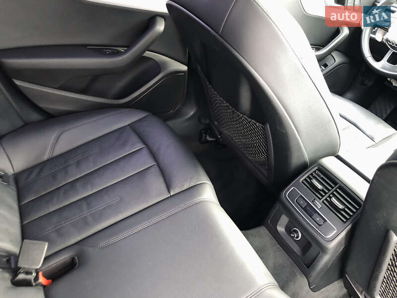 Седан Audi A4 2017 в Ирпене
