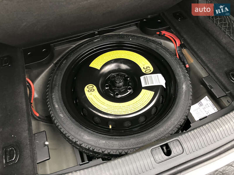 Седан Audi A4 2017 в Ирпене