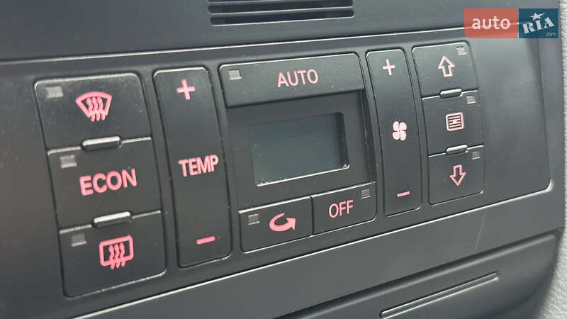 Седан Audi A4 2000 в Вінниці