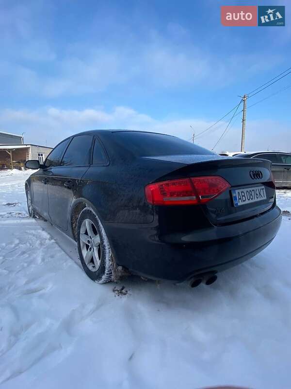 Седан Audi A4 2010 в Виннице