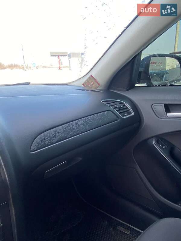 Седан Audi A4 2010 в Виннице