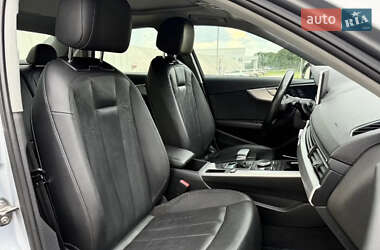 Седан Audi A4 2015 в Ровно