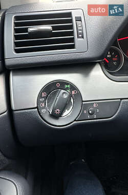 Седан Audi A4 2006 в Киеве