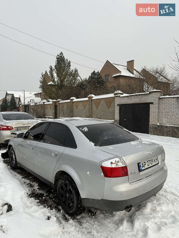Седан Audi A4 2001 в Запоріжжі