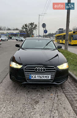 Седан Audi A4 2015 в Киеве