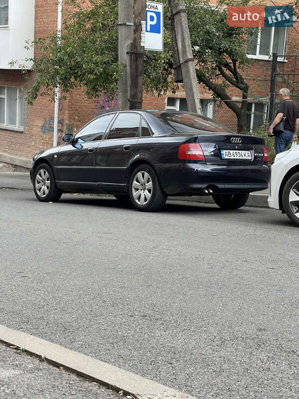 Седан Audi A4 2000 в Виннице