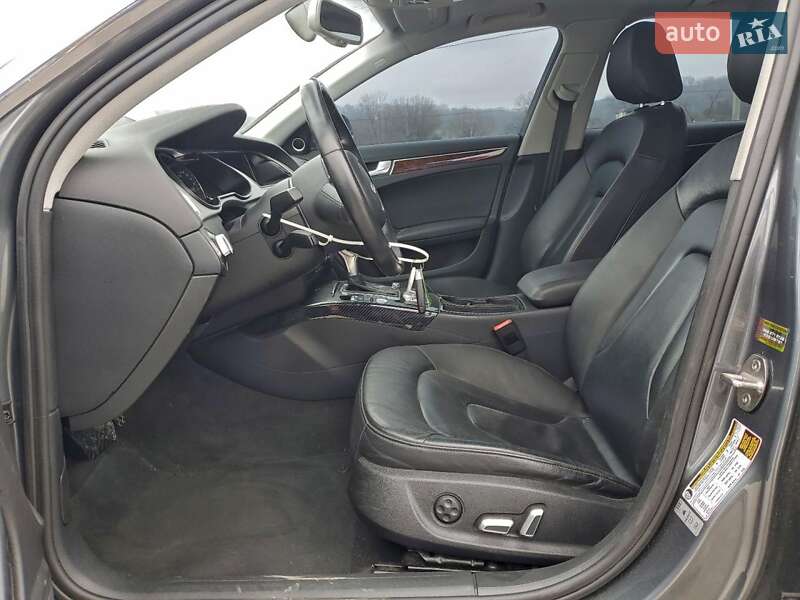 Седан Audi A4 2016 в Львове