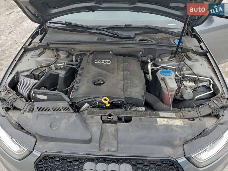 Седан Audi A4 2016 в Львове