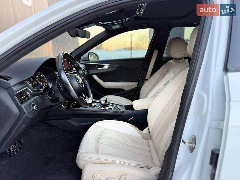 Седан Audi A4 2017 в Львове