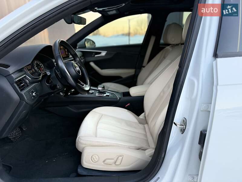Седан Audi A4 2017 в Львове