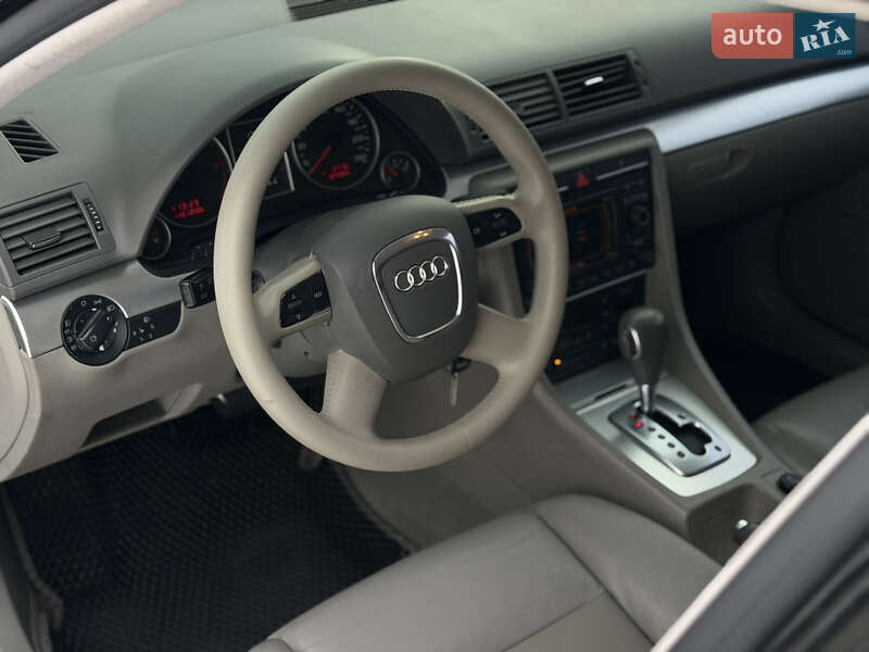Седан Audi A4 2006 в Черновцах