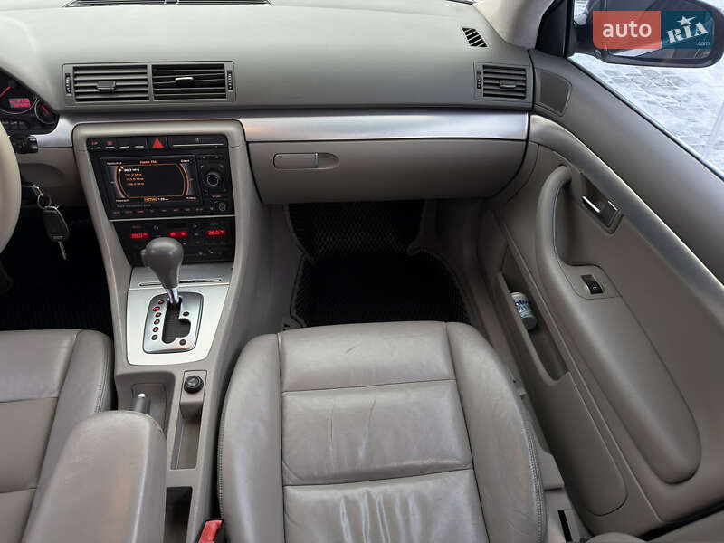 Седан Audi A4 2006 в Черновцах