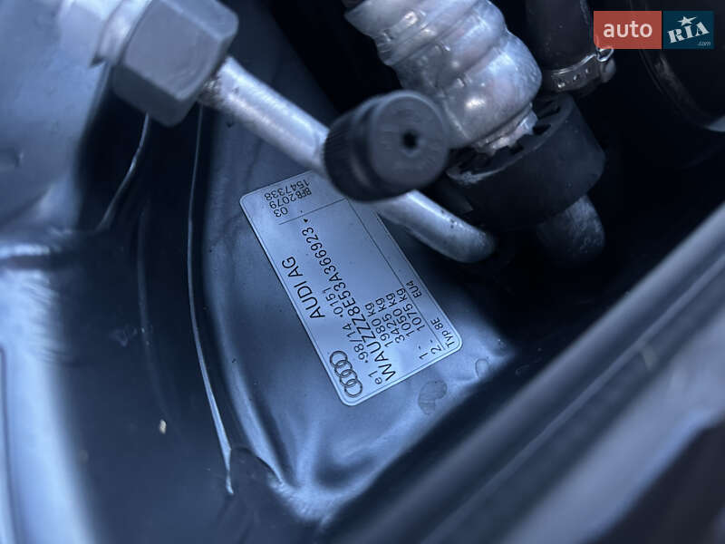 Универсал Audi A4 2004 в Сарнах