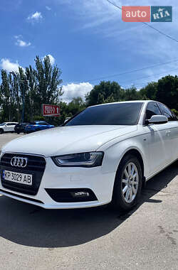 Седан Audi A4 2013 в Запорожье
