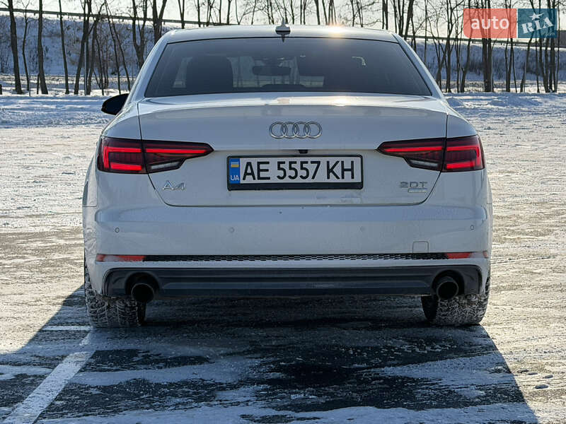 Седан Audi A4 2017 в Днепре