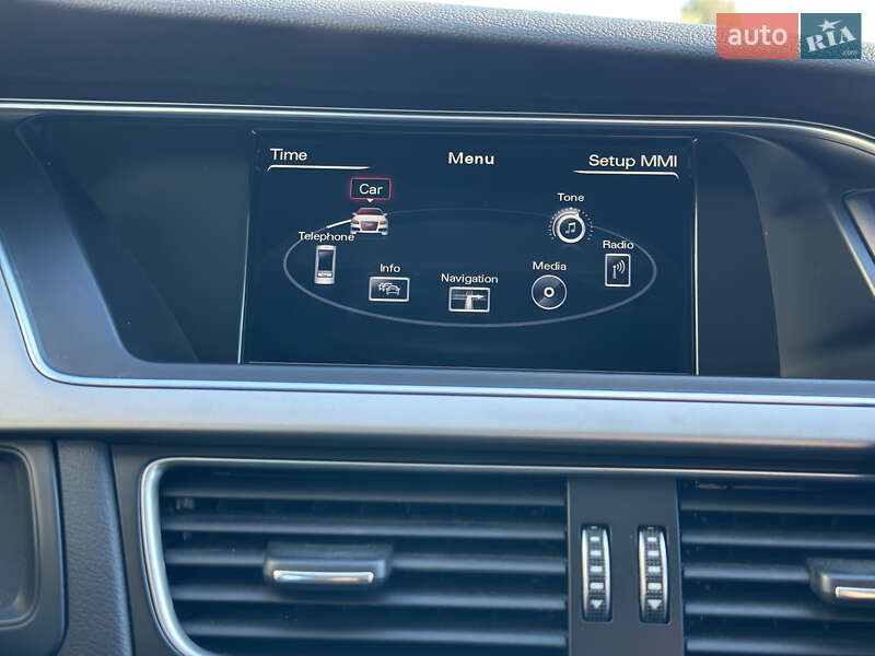 Седан Audi A4 2015 в Стрые