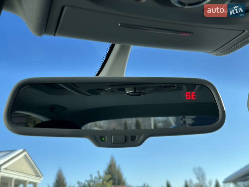 Седан Audi A4 2015 в Стрые