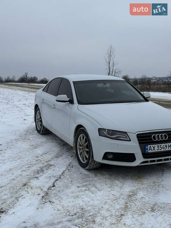Седан Audi A4 2011 в Балаклії