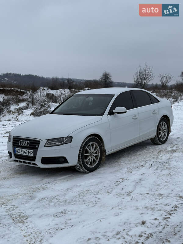 Седан Audi A4 2011 в Балаклії