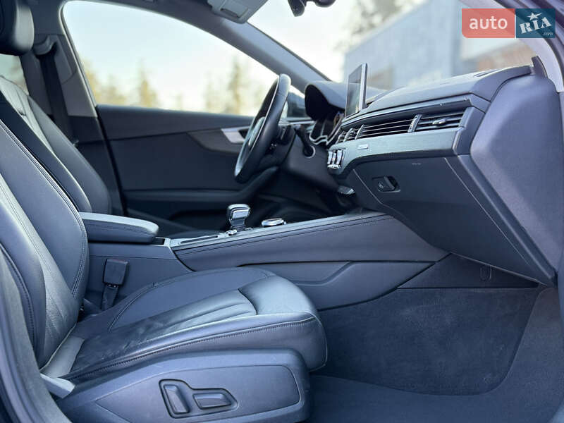 Седан Audi A4 2019 в Києві