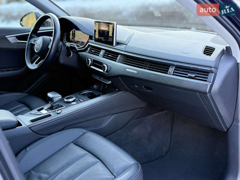 Седан Audi A4 2019 в Києві
