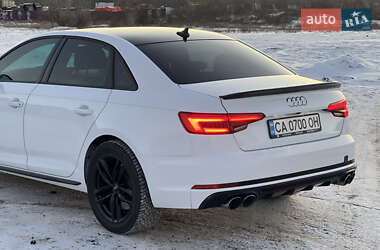 Седан Audi A4 2016 в Черкассах