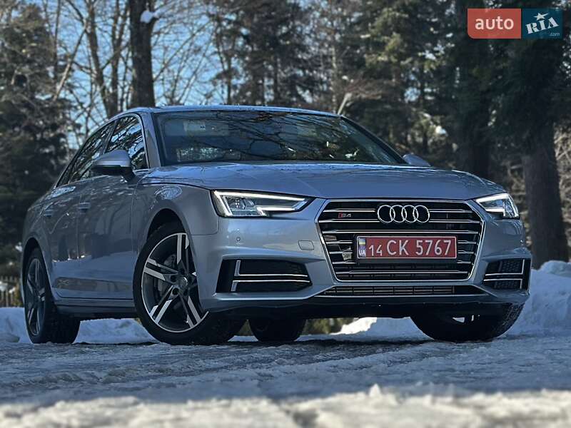 Седан Audi A4 2017 в Дрогобыче
