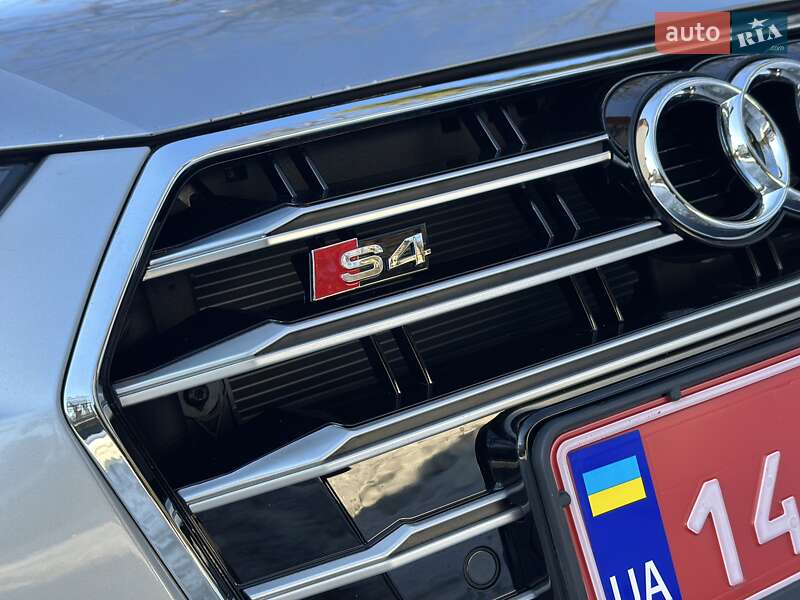 Седан Audi A4 2017 в Дрогобыче