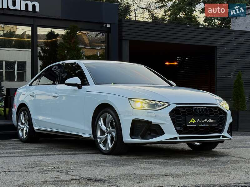 Седан Audi A4 2020 в Киеве
