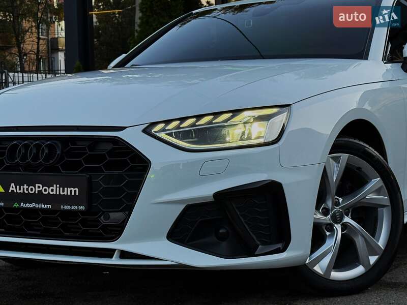 Седан Audi A4 2020 в Киеве
