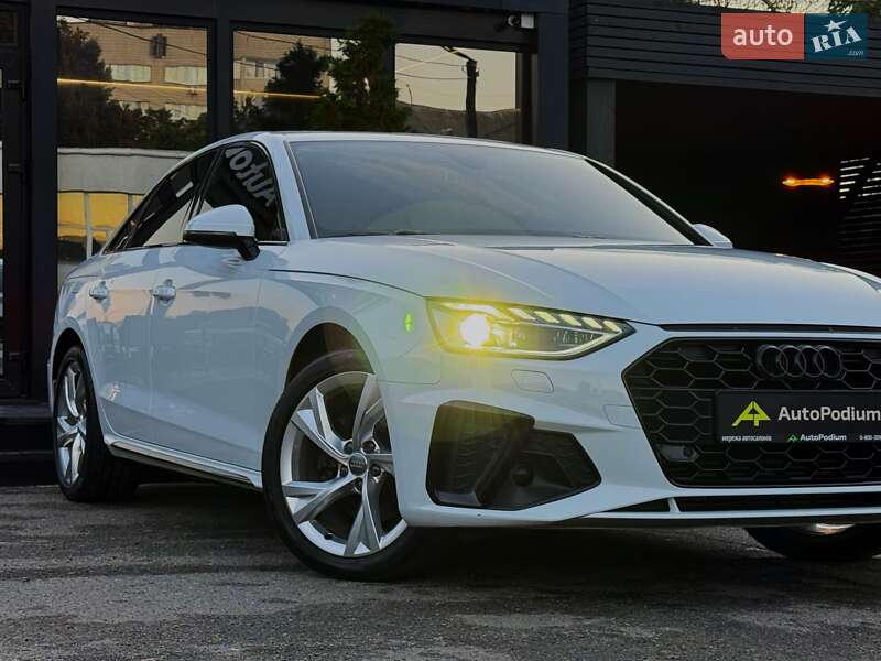 Седан Audi A4 2020 в Киеве