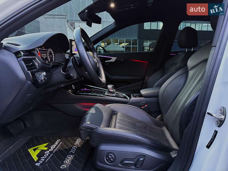 Седан Audi A4 2020 в Киеве