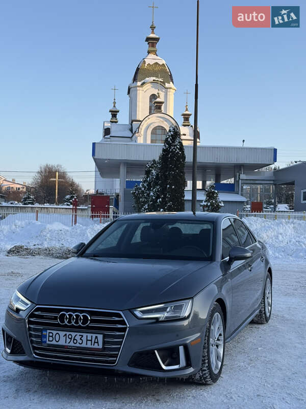 Седан Audi A4 2019 в Бучаче