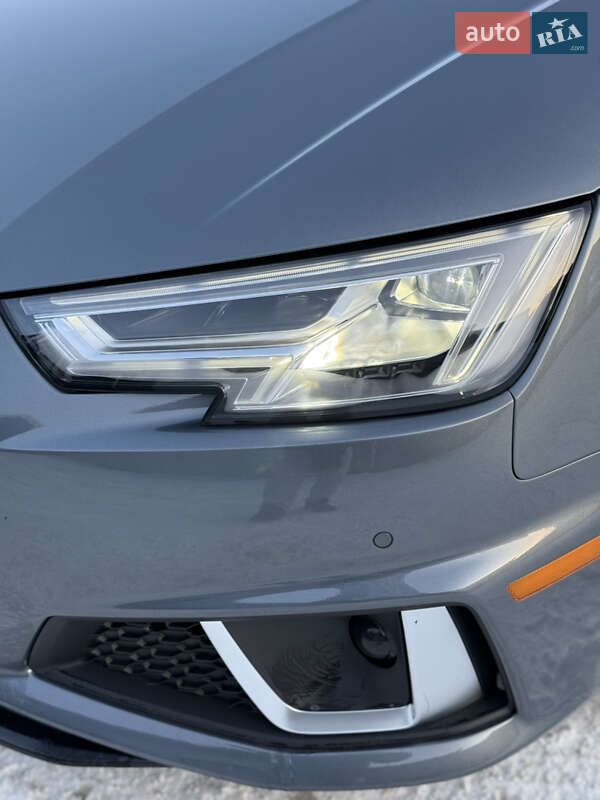 Седан Audi A4 2019 в Бучаче